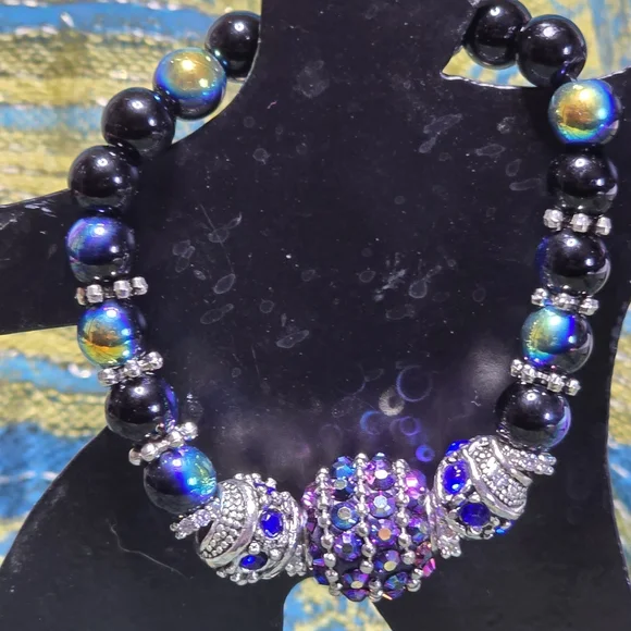 Dark Blue and Iridescent Purple Beaded Stretch Bracelet with Silver Accents - Picture 2 of 3